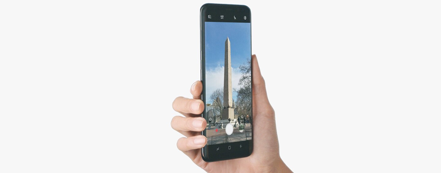 使用 Bixby 视觉识别附近商店的 Galaxy S8 Midnight Black 图片