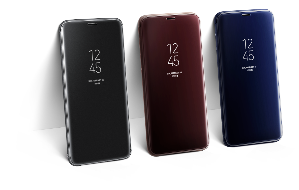 三部套上透視感應保護套的Galaxy S9+,螢幕顯示着AOD