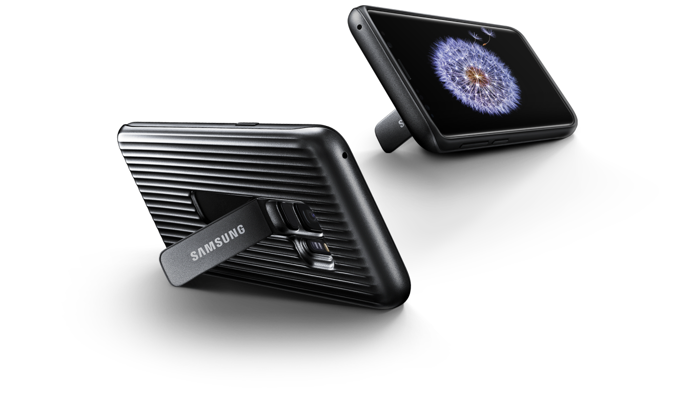 Black: Protective Standing Cover in black