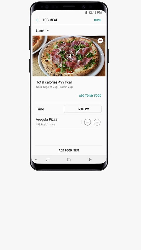 Image d'un Galaxy S9 Midnight Black enregistrant votre apport alimentaire au déjeuner