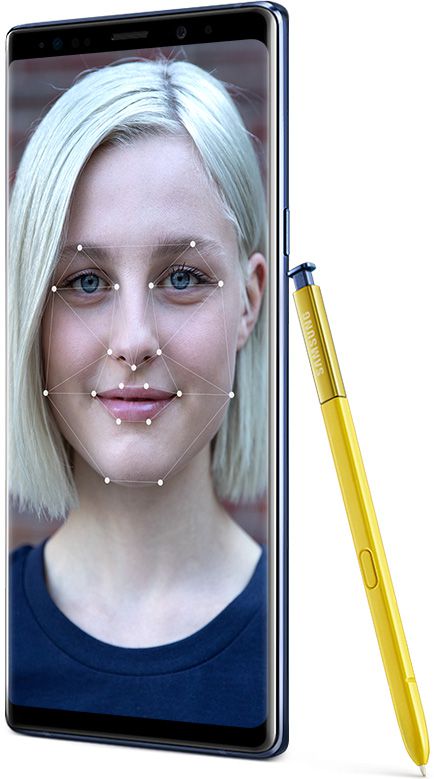 Galaxy Note9 and S Pen seen from the right with the Intelligent Scan interface onscreen