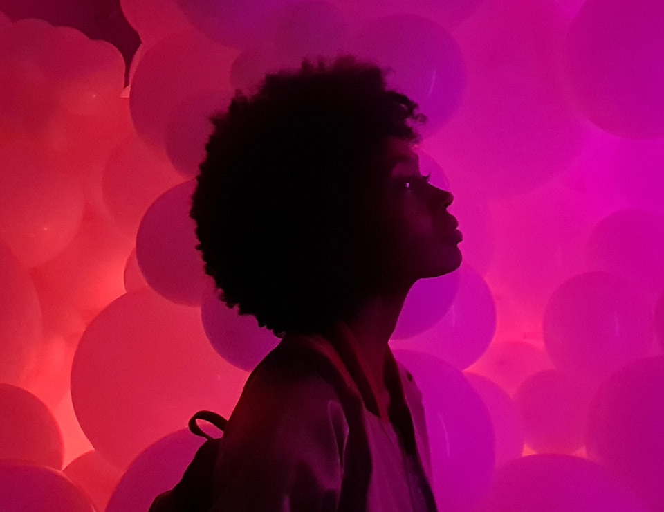Photo taken on Galaxy S9 or Galaxy S9 in low light demonstrating the F1.5 aperture