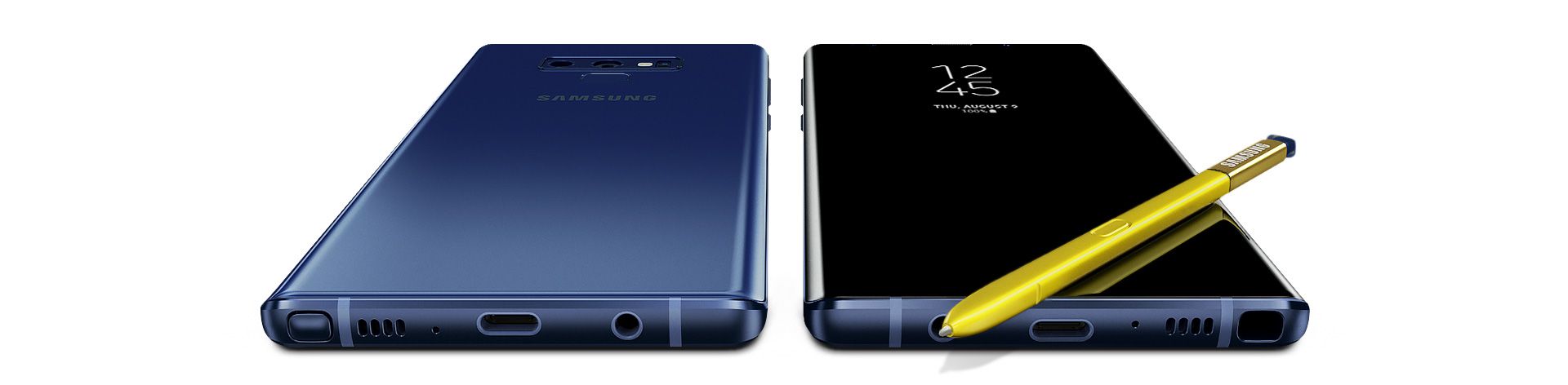 Två Galaxy Note9, en sedd från baksidan och andra sett från framsidan, med S Pen liggandes på skärmen
